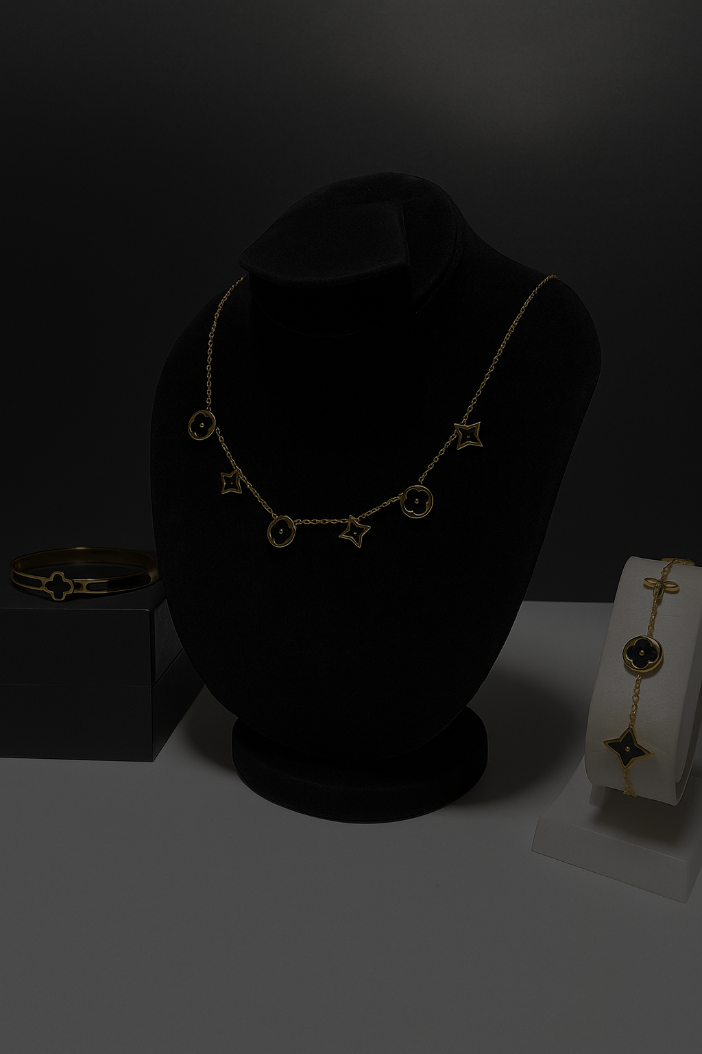 🌟💎 Golden Starlight Set  : Chain & bracelet & bangle