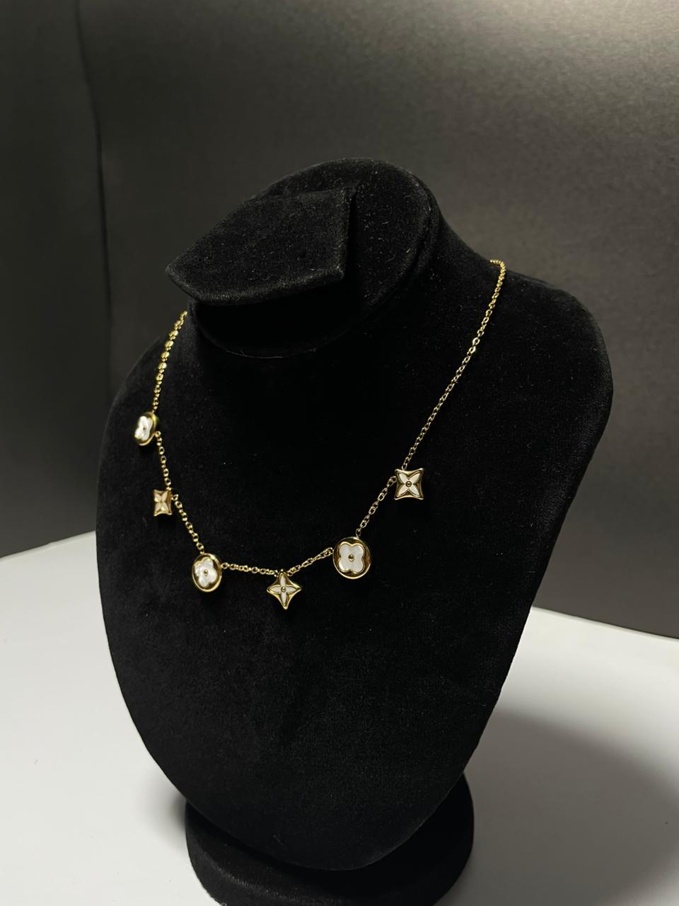 🌼💎Golden Blossom Set :Chain & bracelet & Bangle