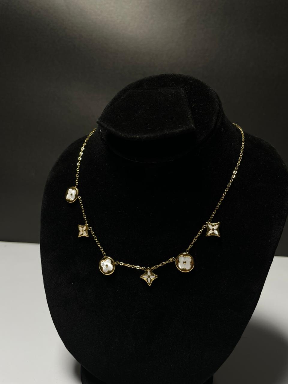 🌼💎Golden Blossom Set :Chain & bracelet & Bangle